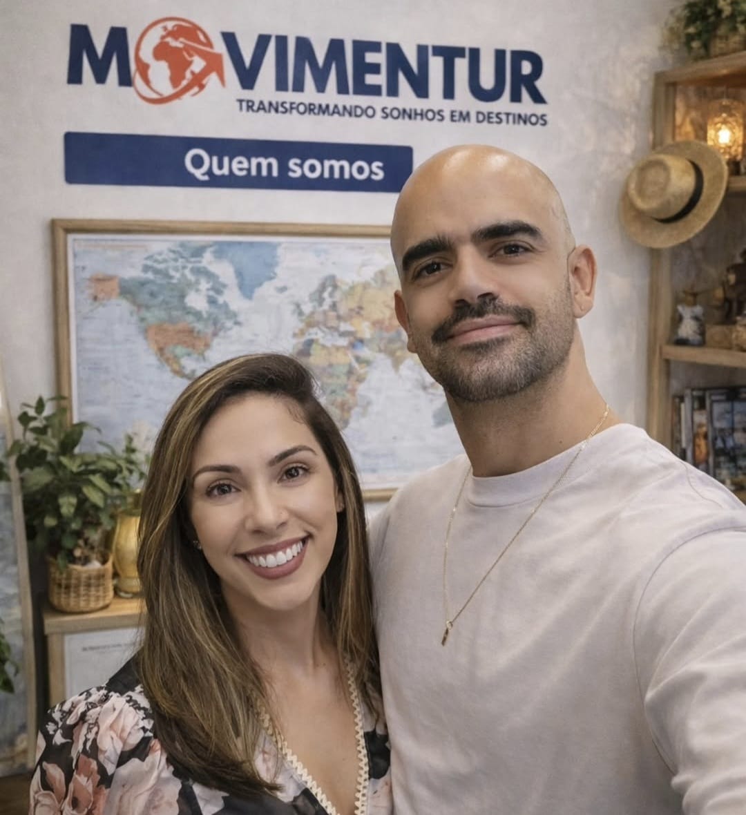 Casal em viagem representando experiências da Movimentur